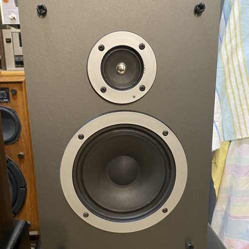 Wharfedale W-10 vintage 2-way speakers, made in England