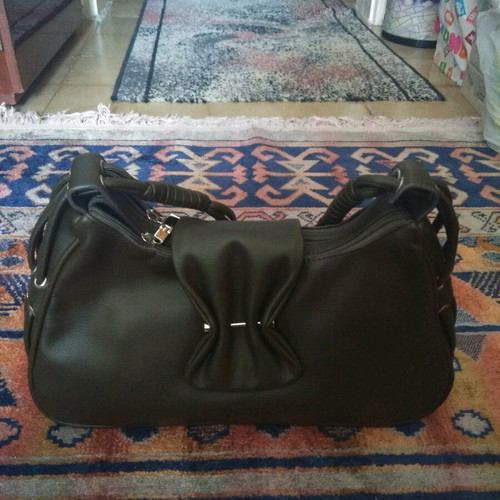 Black shoulder bag like new