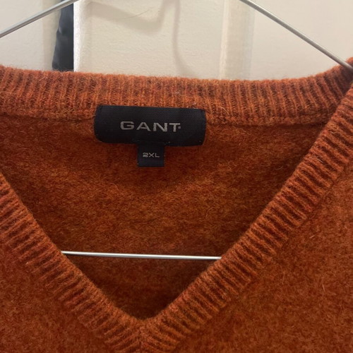 Gant sweater like new, size Large, orange