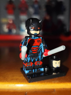 Daredevil Armored Suit φιγούρα σαν καινούργιο με αξεσουάρ