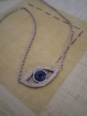 Necklace with blue eye like new