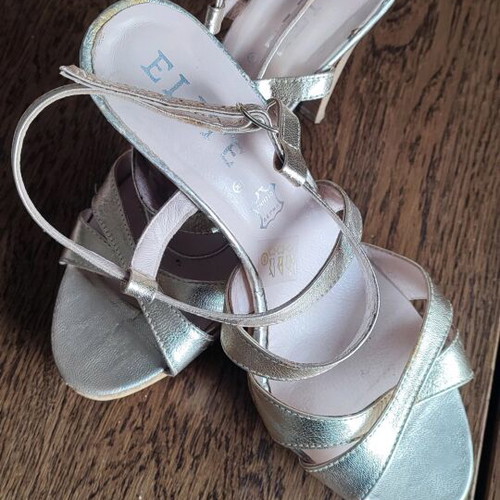Elite leather sandals like new, gold color, size 40