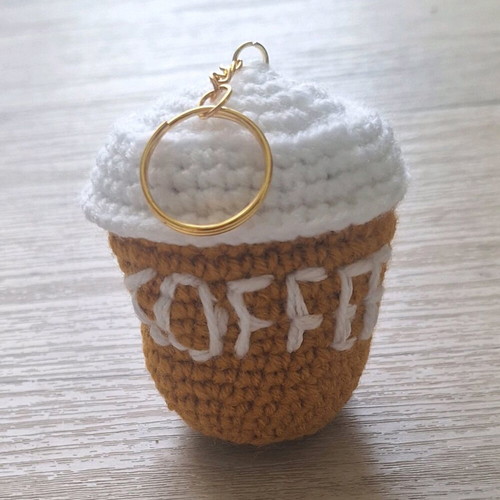 Knitted keychain new with coffee cup design