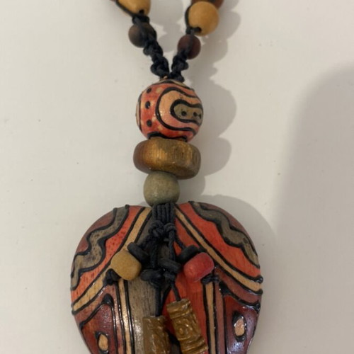 Wooden heart necklace like new, handmade vintage