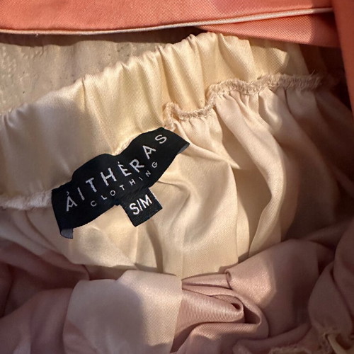 Aitheras Clothing set like new, beige, versatile top