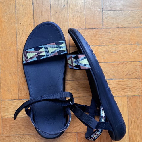 Teva Hurricane XLT3 sandals new, multicolor, size 38
