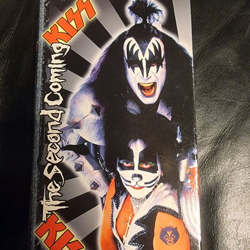 KISS The Second Coming 2 x VHS like new, rock