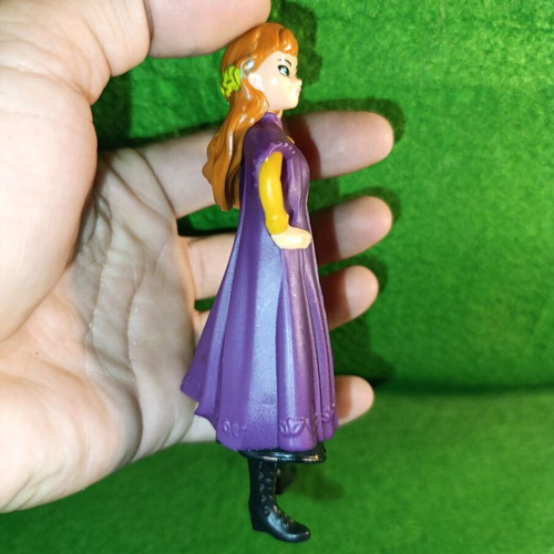 Anna Frozen 2 Kinder Maxi Surprise 2019 figure used