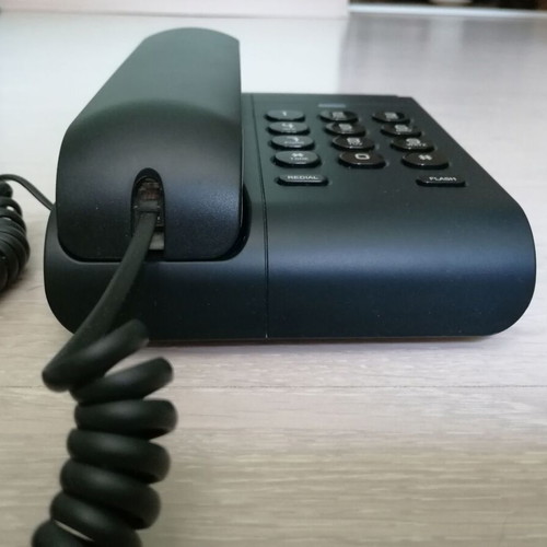 Alcatel office phone like new, black, corded
