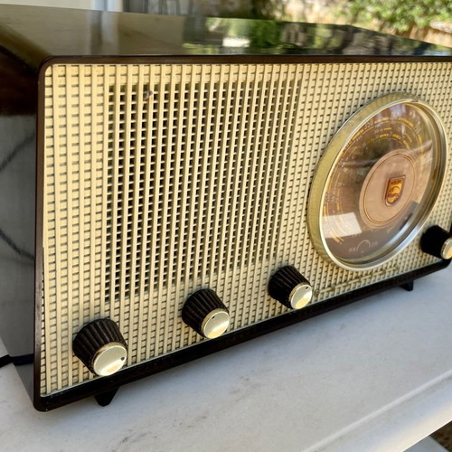 Radio Phillips vintage used in excellent condition