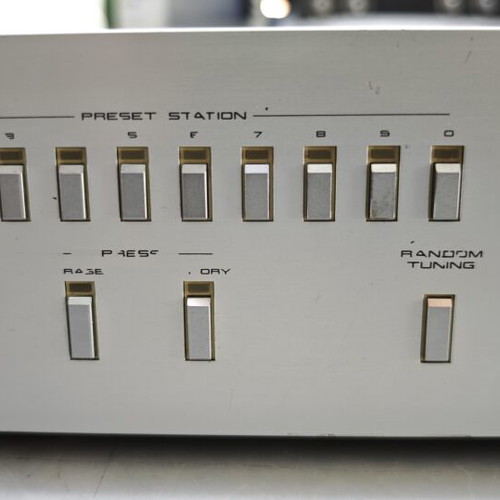 Akai AT S55 tuner used, missing battery compartment