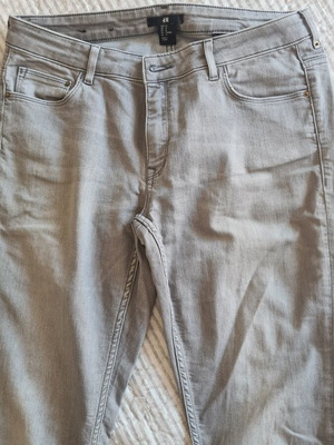 H&M straight grey jeans, size 42