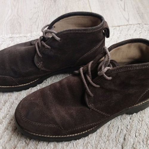 Sfera men's suede brown boots size 40 like new