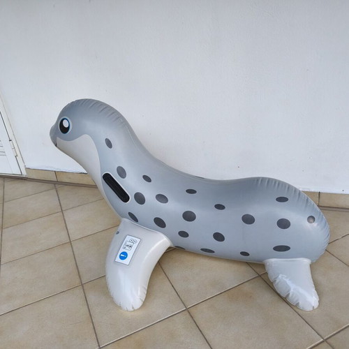 Inflatable Seal with Handles New, 3+ Years, Sea Toy