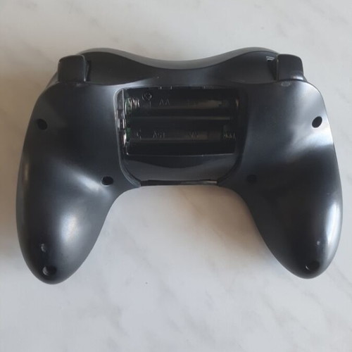 Logitech Wireless Controller like new, missing battery cover