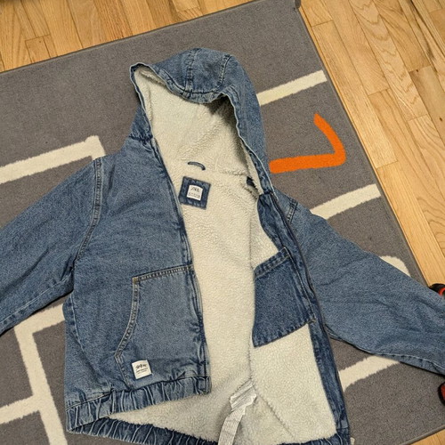 Children's Zara denim jacket with fur like new for 11-12 years old