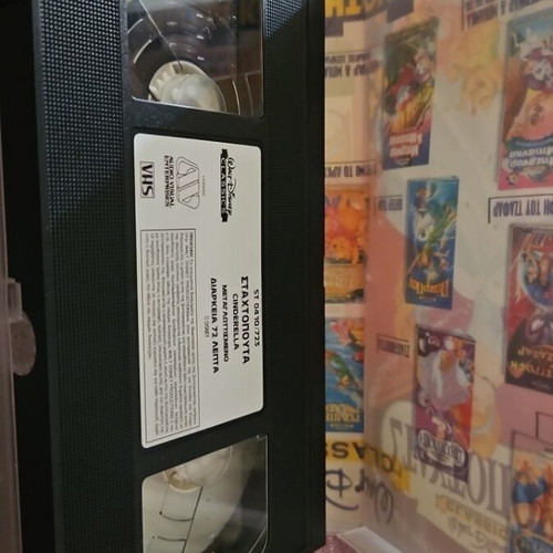 Cinderella Walt Disney Classics VHS like new, dubbed in Greek