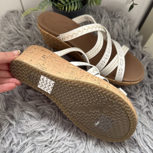 Skechers cushion sole sandals with leather straps