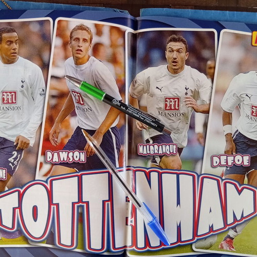 Match Football Magazine issue 23-29/1/2007 like new with Tottenham posters