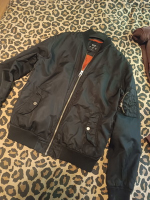 Bomber jacket black Bershka like new