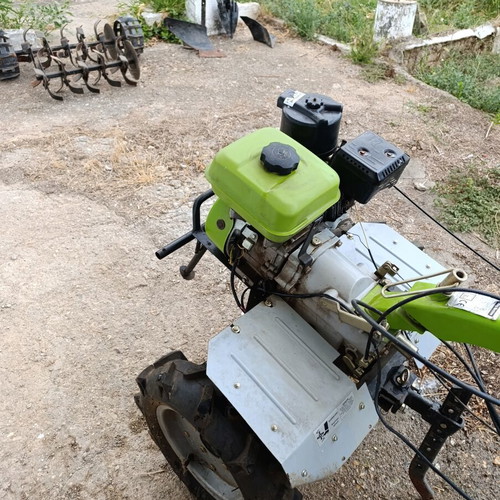 Garden tiller used, few hours of work