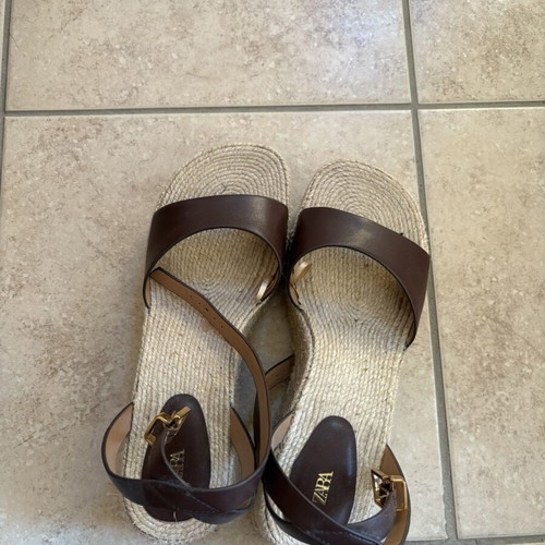 Zara platform sandals new, size 40, brown