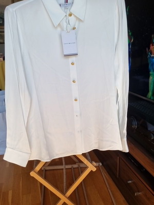 Tommy Hilfiger shirt new, white, size XS