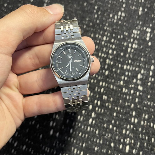 Seiko 5 Automatic Railway Time watch like new, black dial