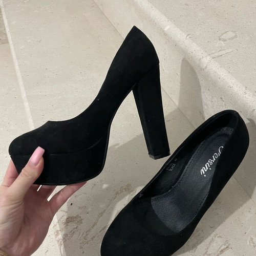 Black high heels like new, size 38