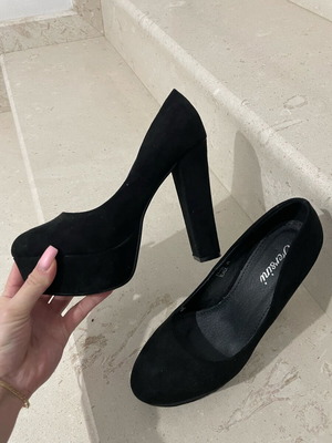 Black high heels like new, size 38
