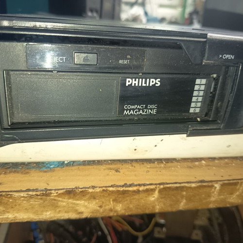 Philips 22RC026/50B CD changer for classic European cars