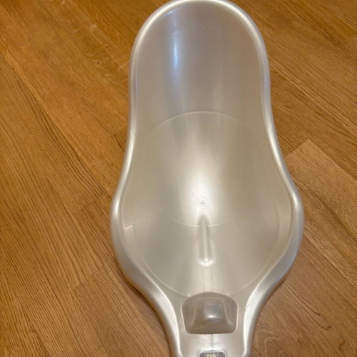 Baby bath seat Kikaboo and BebeJou support base like new pack