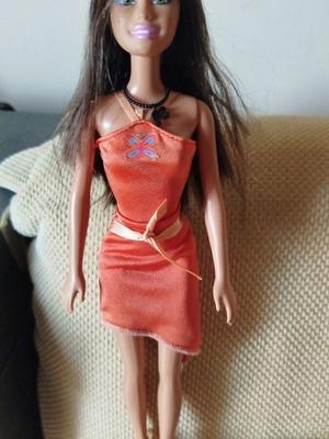 Barbie Chic Teresa doll like new, brown eyes, mini dress
