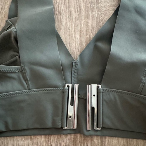 H&M swimsuit top like new, size S