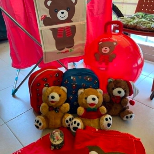 Goody's Christmas Collectible Set like new, 10 pieces including plush bears
