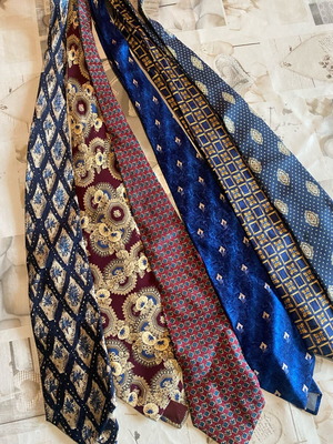 Branded silk ties like new, pack of 6 multicolored