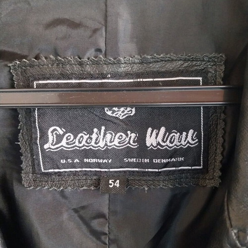 Men's leather coat Leather Man black like new, size 54