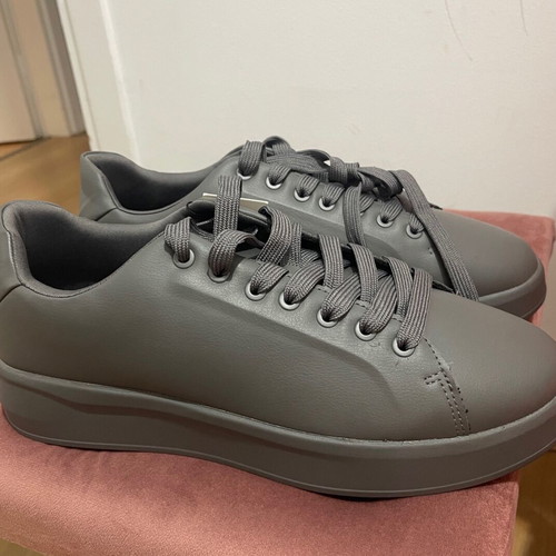 Zara men’s grey sneakers new, size 42