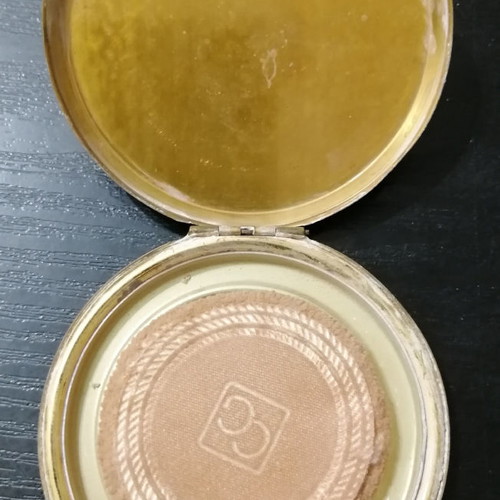 Vintage powder compact used gold plated with 1970 flowers