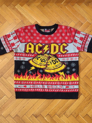 AC/DC sweater used, size XL, black and red