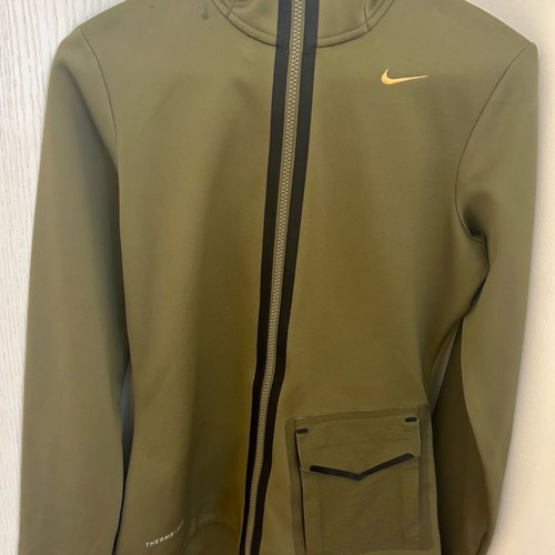 Nike thermal sports jacket used, size S, khaki color, slight wear