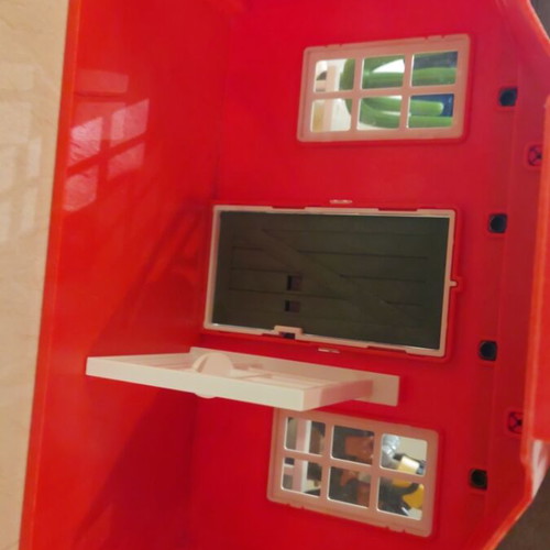 Playmobil sheriff and bank like new, missing 2 figures