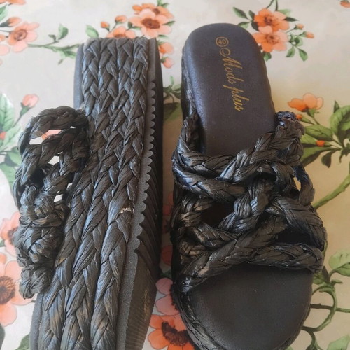 Knitted platforms like new, black, size 40