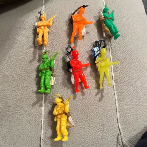 Parachute jumpers 70s-80s new pack of 65 with box