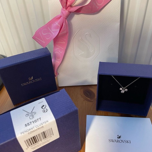 Swarovski Mesmera necklace with pear cut zirconia, like new, silver