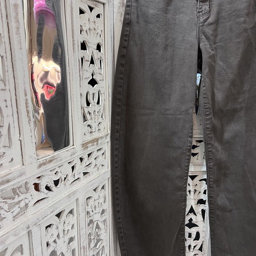 Unique jeans new, brown shade