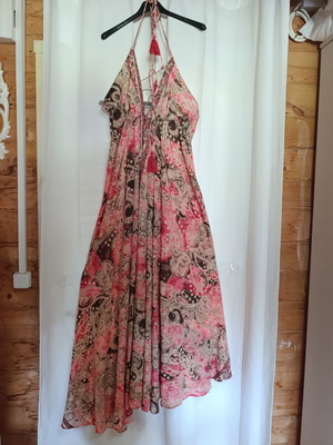 Silk backless dress new, beige and brown