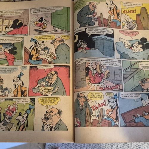 Walt Disney Christmas Parade comic book used, very good condition