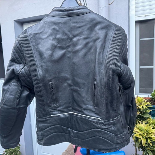 Network Skins leather motorcycle jacket and pants new, size 54
