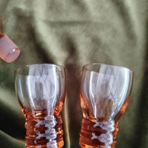 Vintage glass carafe with 4 glasses set like new